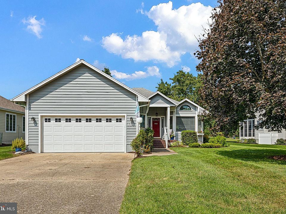1st image of 324 Walkabout Rd