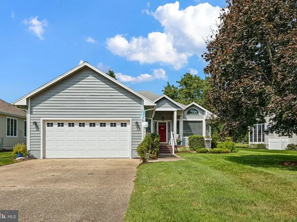 324 Walkabout Rd, Bethany Beach, DE 19930