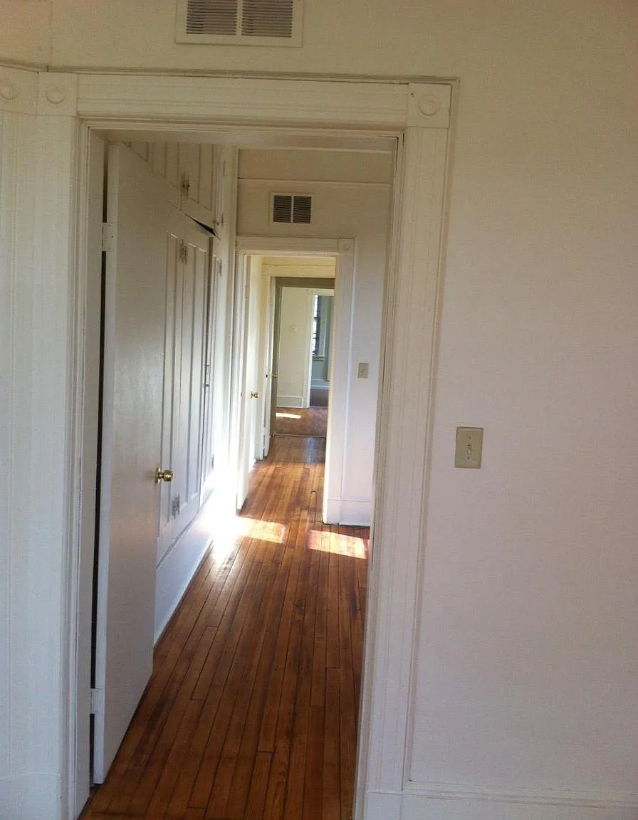 2 bed, 850 sqft, $2,000 — Photo 4