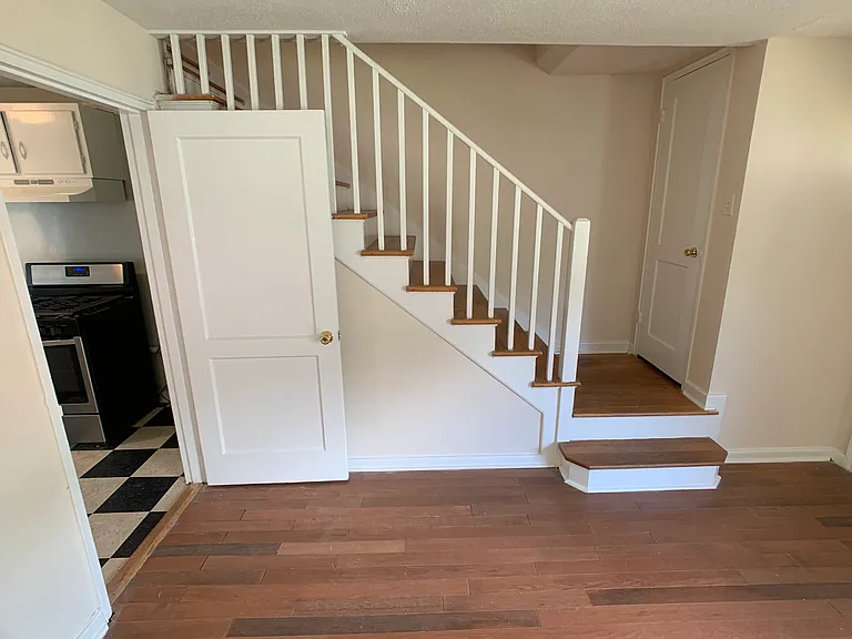 1684 Valley Ave — Photo 42