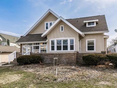384 21st St SE, Cedar Rapids, IA, 52403