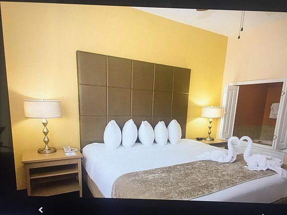 3rd image of 7389 Universal Blvd #204