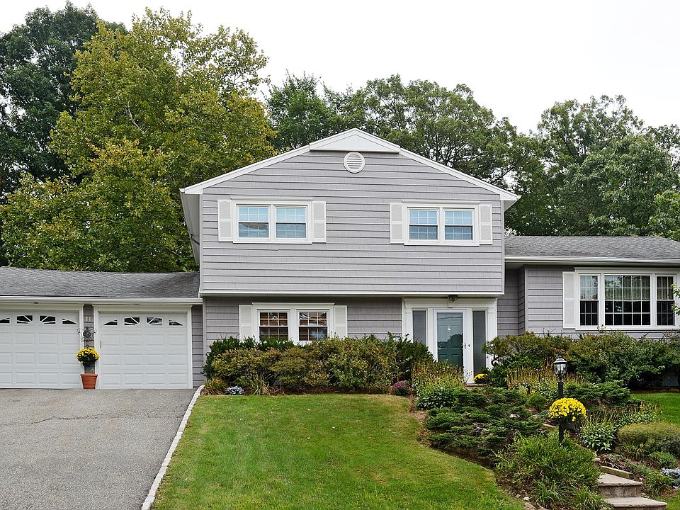 1st image of 21 Connel Dr