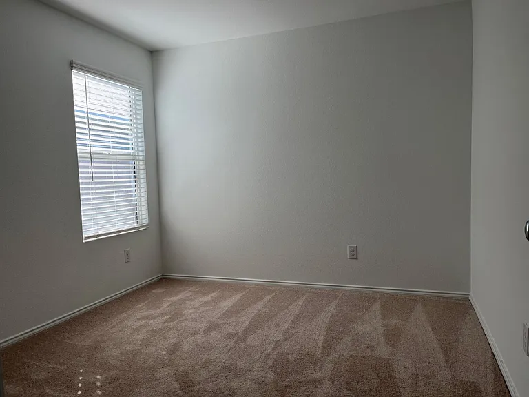 900 Mountain Laurel Rd — Photo 7