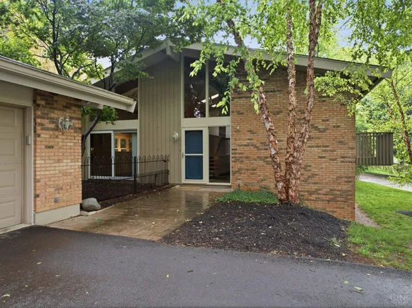 3622 Lobelia Dr, Cincinnati, OH 45241