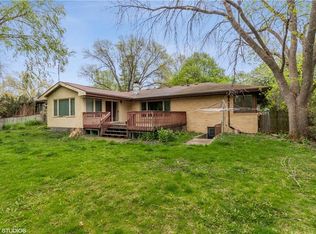 1908 75th St, Windsor Heights, IA 50324