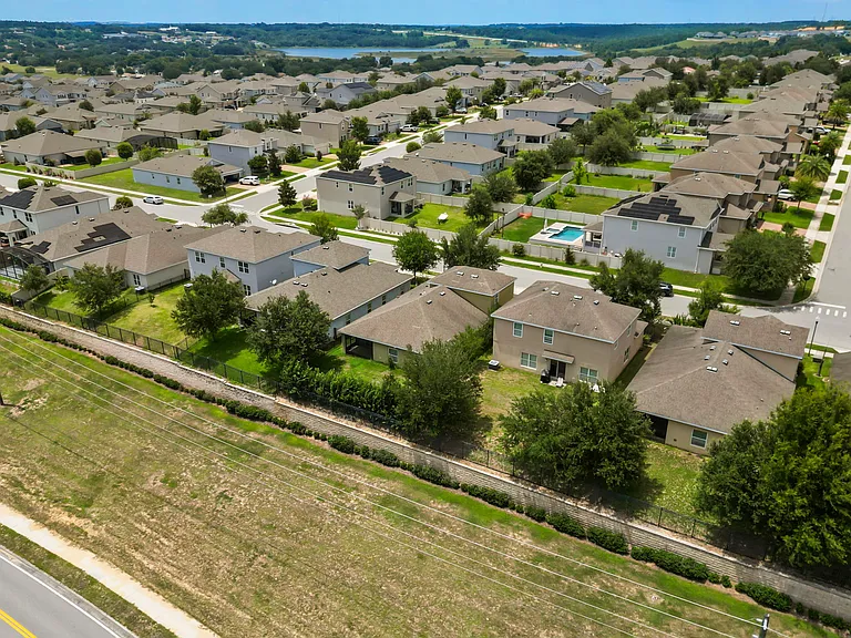 1300 Cavender Creek Rd — Photo 37