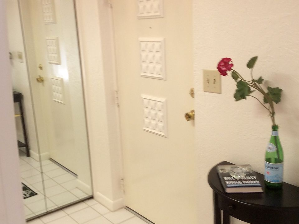 2nd image of 3421 Southdale Dr APT 1