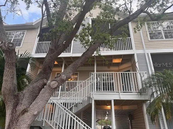 850 S Tamiami Trl APT 833, Sarasota, FL 34236