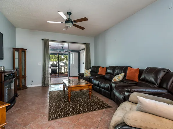 1029 Fosters Mill Rd, Boynton Beach, FL 33436