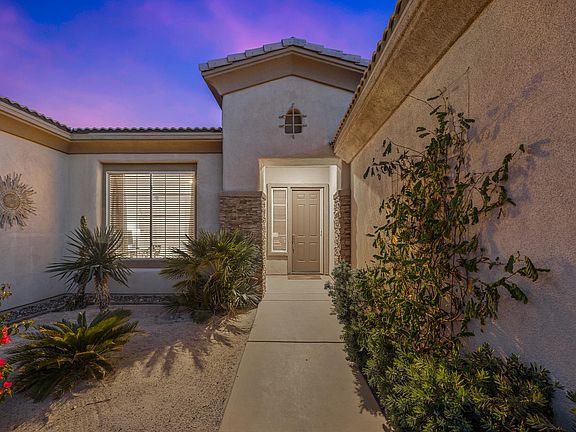 3rd image of 74081 Kokopelli Cir