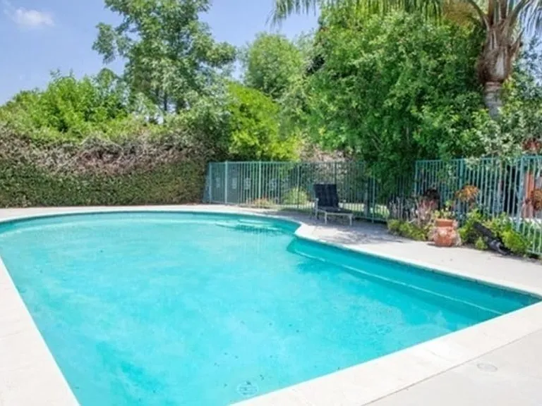 6905 Costello Ave — Photo 15