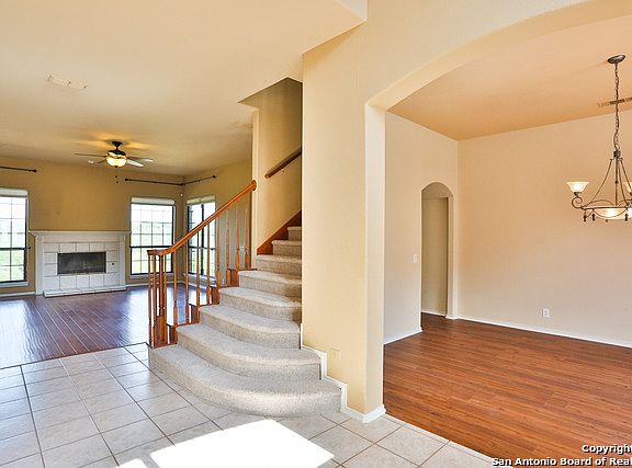 4th image of 4229 High Springs Dr