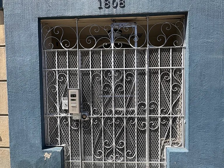 Gated door - Intercom system