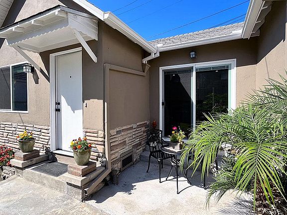 2nd image of 3666 Glenfeliz Blvd
