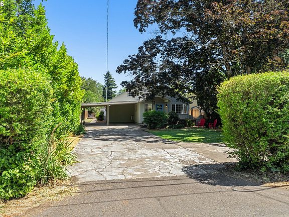 3rd image of 175 Bushnell Ln
