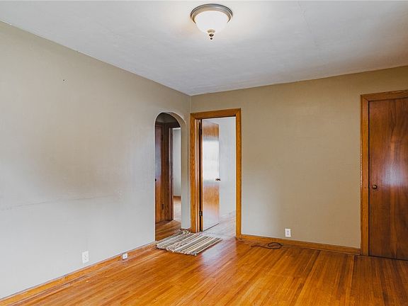 3rd image of 505 27th St