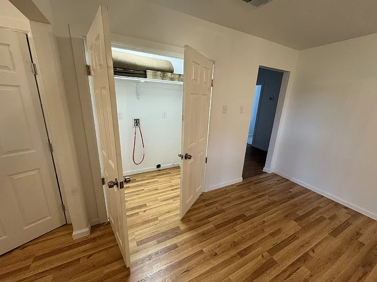 2318 Fenwick Dr — Photo 14