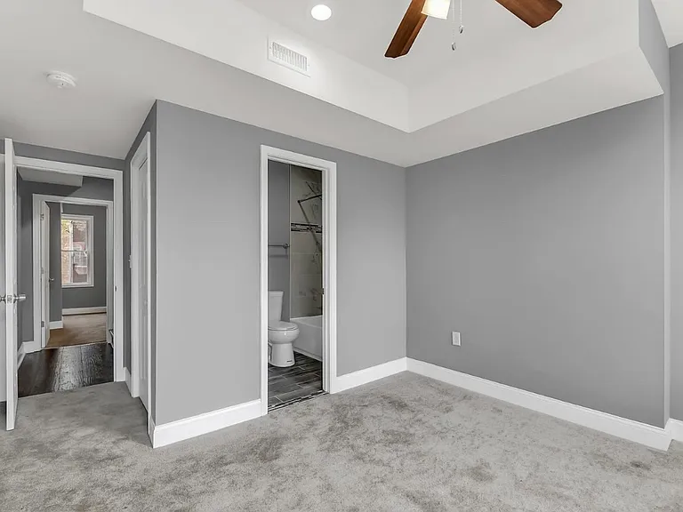 1428 E Federal St — Photo 8