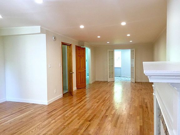 2nd image of 2 Bedford St #2
