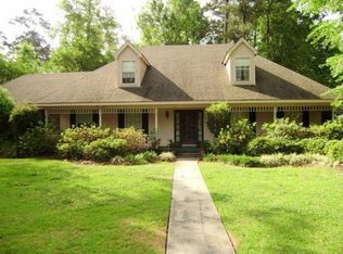 48 Deloaks Dr, Madisonville, LA 70447