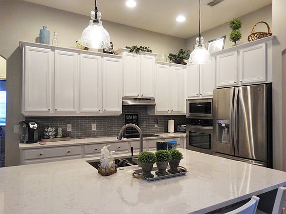 New Cabinets, Quartz!!