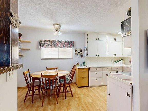 4th image of 5536 E Wagoner Cres