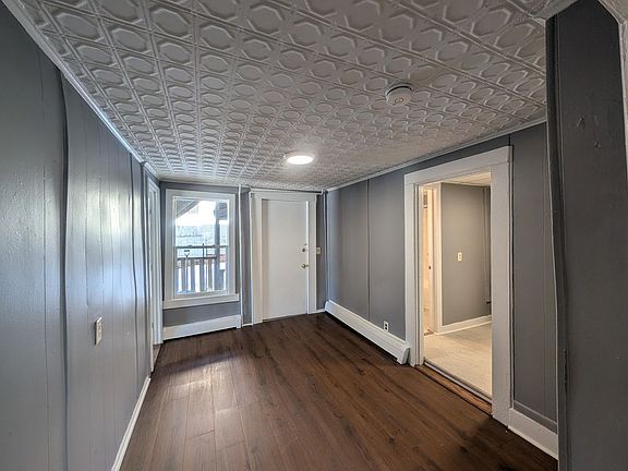 5th image of 13-15 Walnut St #3