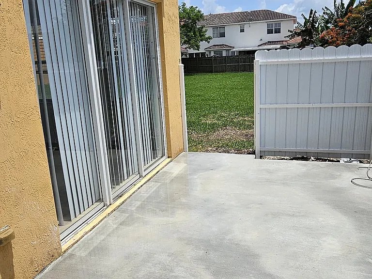 SW 109th Ct — Photo 13