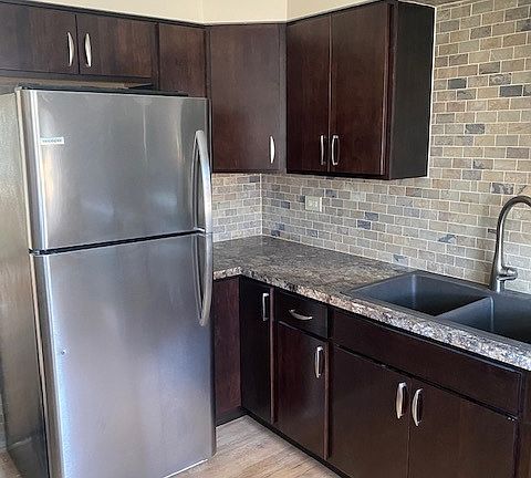 3rd image of 300 N Cedar Ave #2W