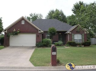 3175 Carroll Dr, Conway, AR 72034
