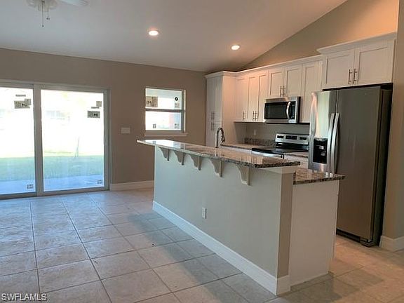 5th image of 3934 NE 22nd Pl