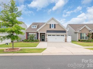 13007 Canterbury Castle Dr, Charlotte, NC 28273