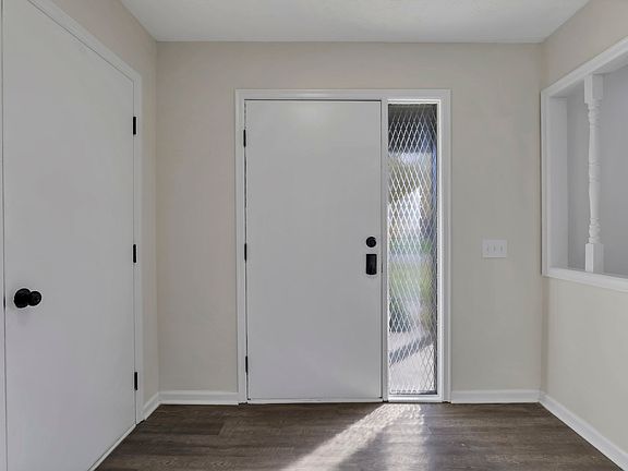 5th image of 11715 Village Way NW