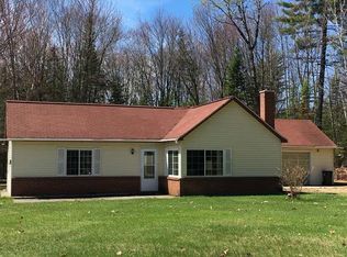 6015 2715th Ln, Brampton, MI 49837