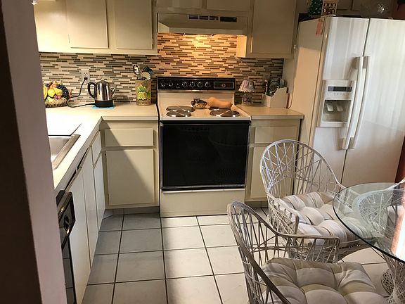 NEW Backsplash in Kitchen 