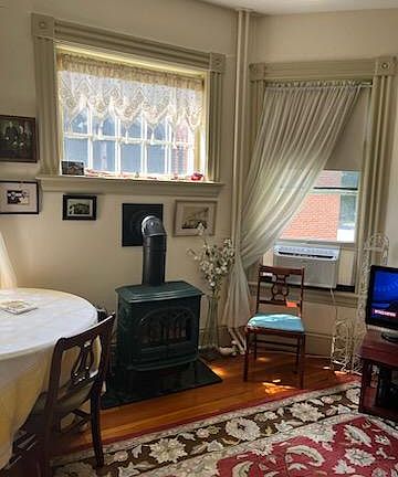 2nd image of 55 S Willard St #2