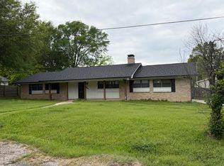 706 Beverly Dr, Carthage, TX 75633