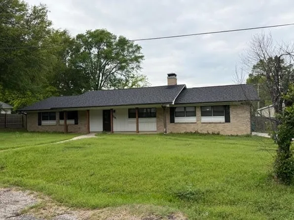 706 Beverly Dr, Carthage, TX 75633