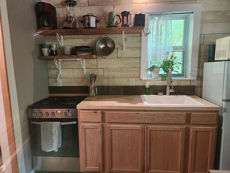 18 Cowan Ln — Photo 11
