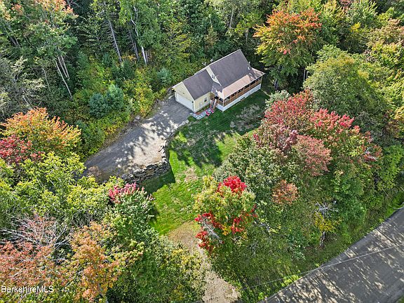 5th image of 135 South Rd