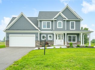 28 Bay View Ter, Geneva, NY 14456