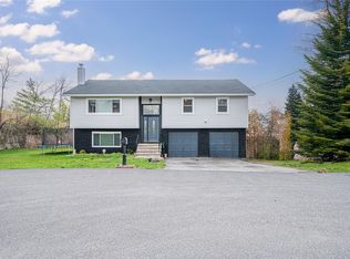 12 Truex Cir, New Windsor, NY 12553