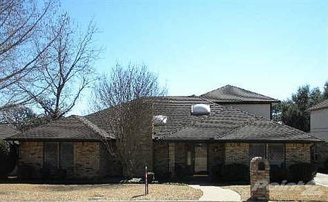 1st image of 4612 Wooded Acres Dr