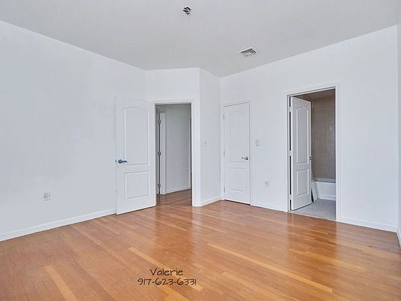 5th image of 523 Brooklyn Ave APT 1C