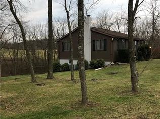 354 Strawcutter Rd, Derry, PA 15627