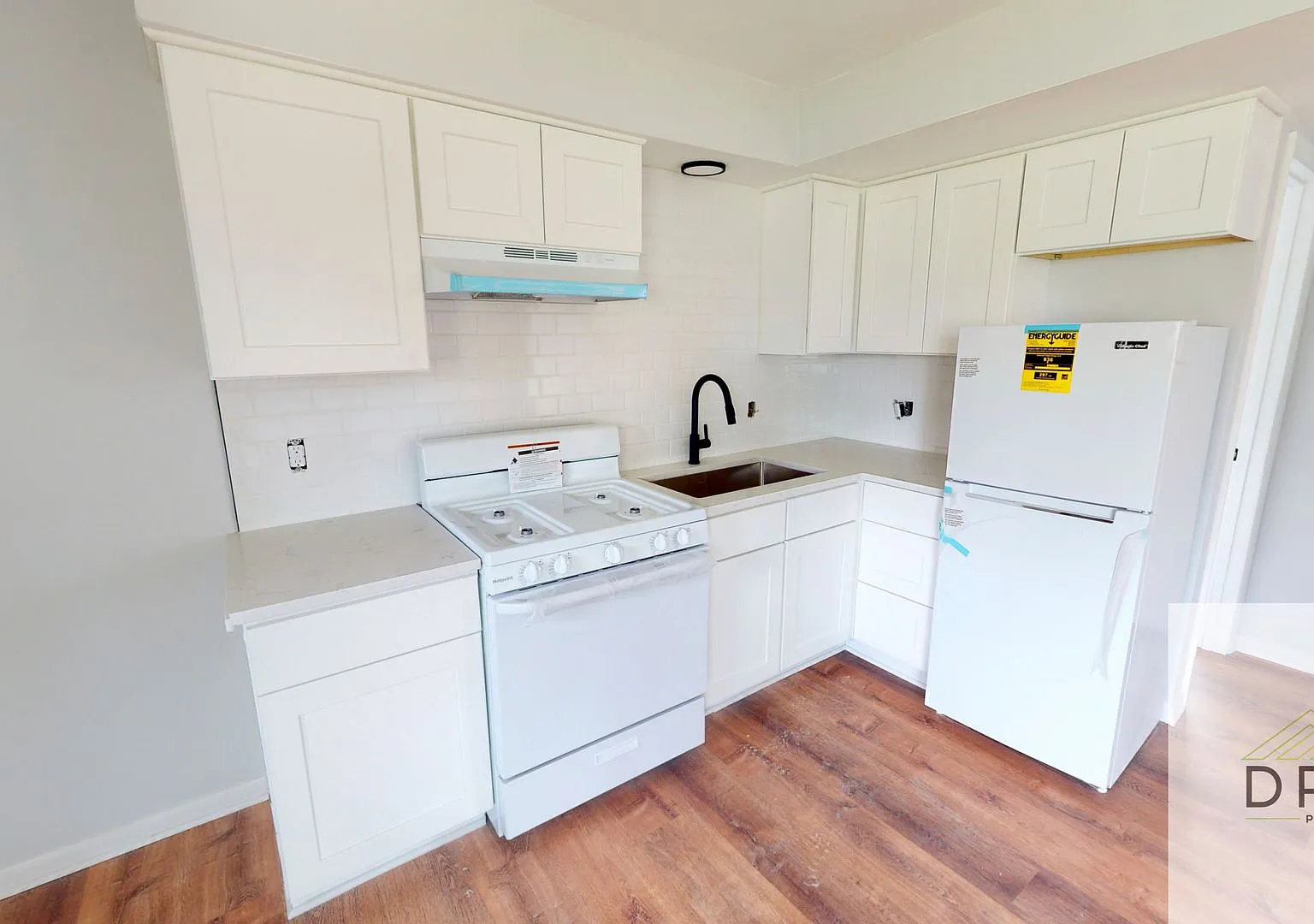 Welcome to 5715 Shaw Haslett, MI 48840!! — Photo 2