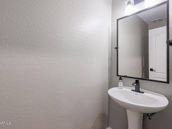 5th image of 13922 W PORT ROYALE Lane