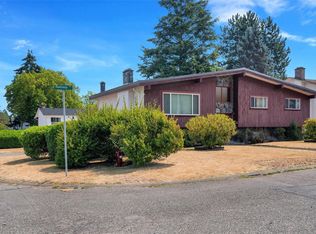 4333 Ramsay Pl, Saanich, BC V8N4Y8