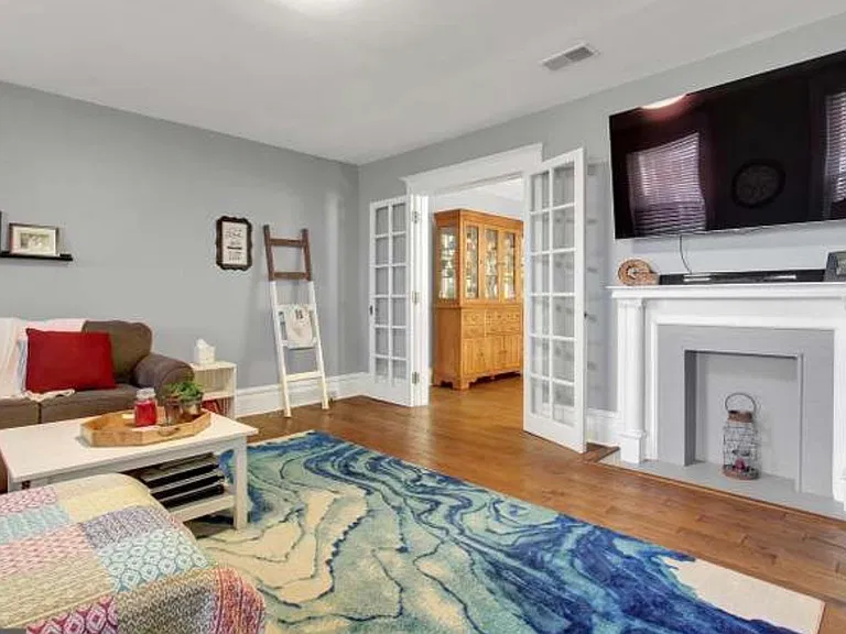 77 E Main St — Photo 8